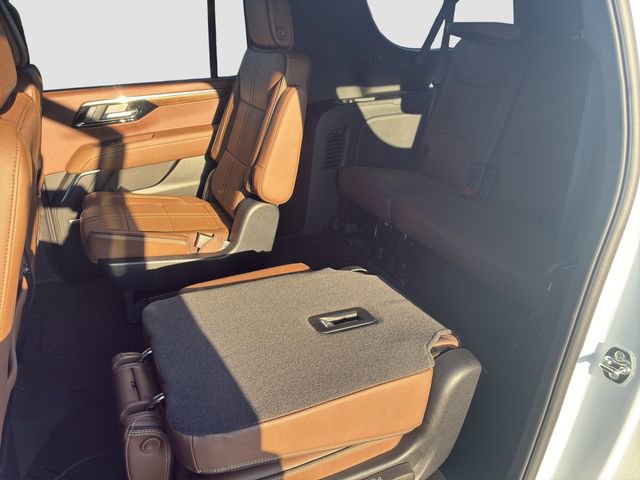 New 2026 Chevrolet Suburban High Country w/ Sun And Tow Package AWD/4WD image 12
