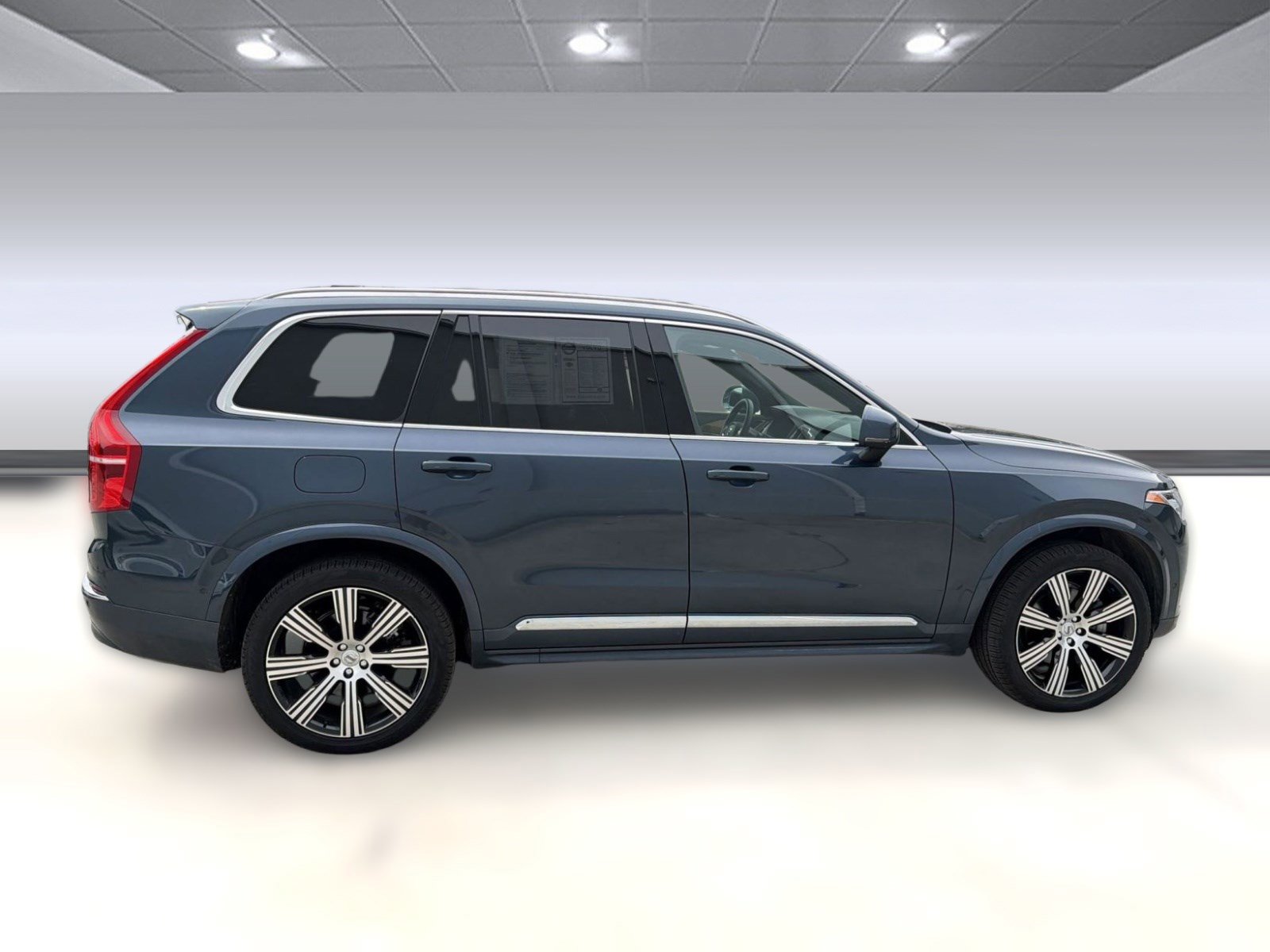 Used 2024 Volvo XC90 B6 Plus w/ Protection Package Premier AWD/4WD image 8