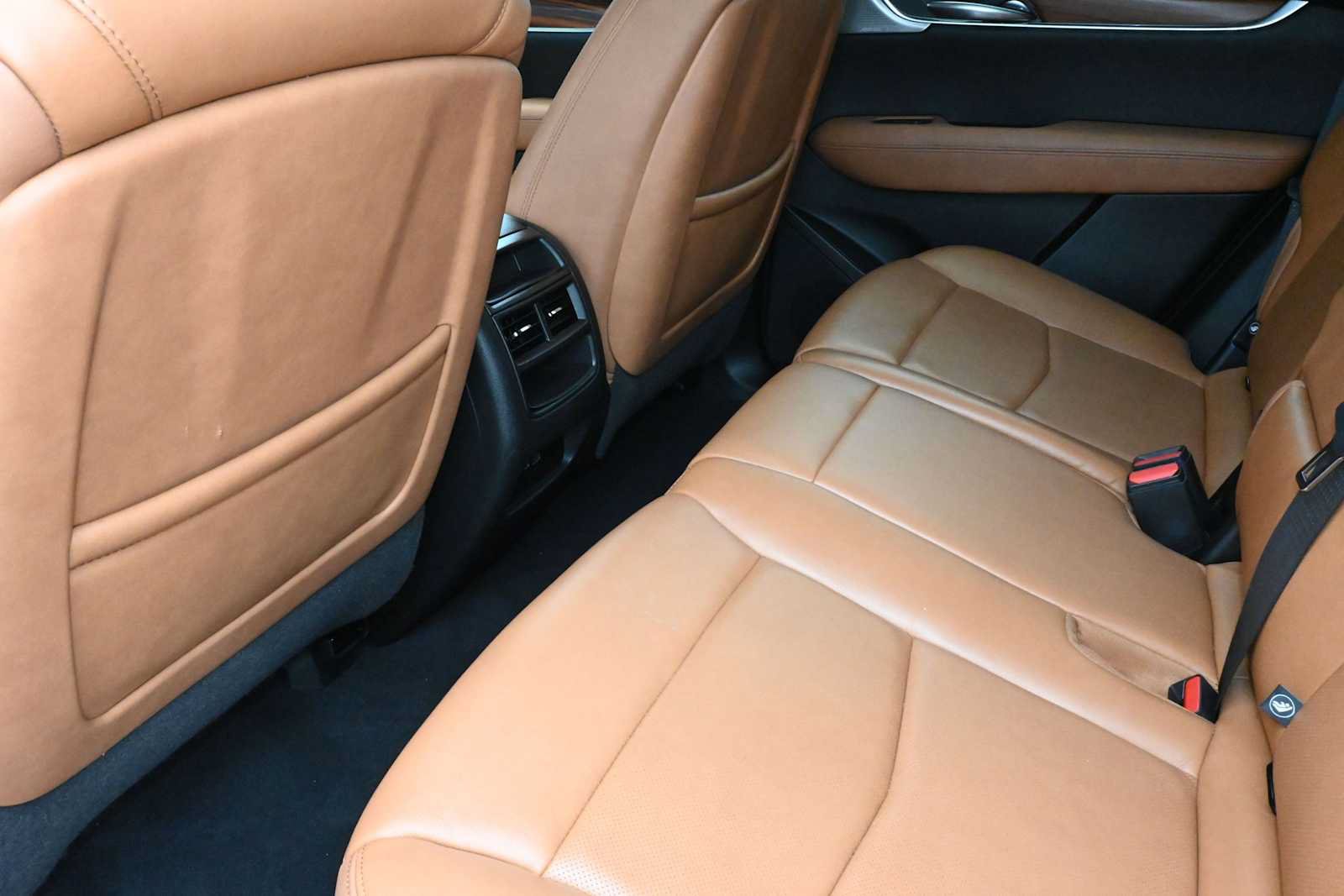 Used 2020 Cadillac XT5 Premium Luxury AWD/4WD image 14