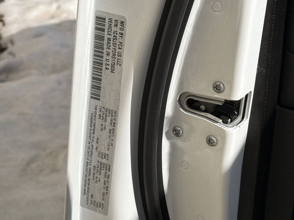 Used 2024 Jeep Grand Wagoneer L Series II w/ Quick Order Packagew 28T image 40