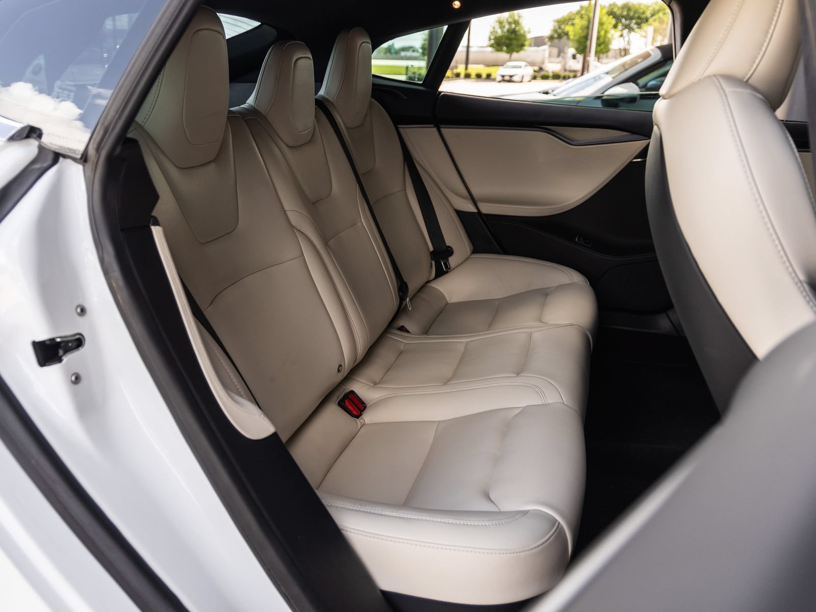 Used 2020 Tesla Model S Long Range AWD/4WD image 33