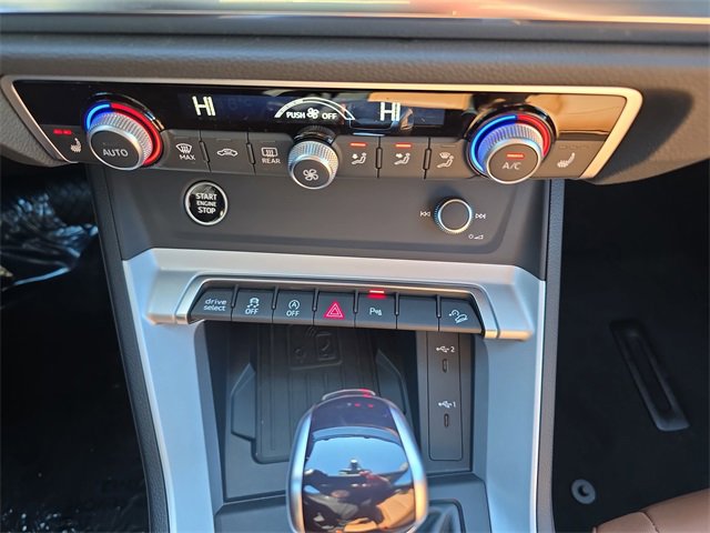 Used 2025 Audi Q3 2.0T Premium w/ Convenience Package image 27