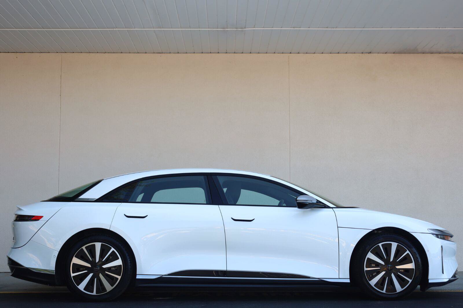 Used 2024 Lucid Air Grand Touring AWD/4WD image 2