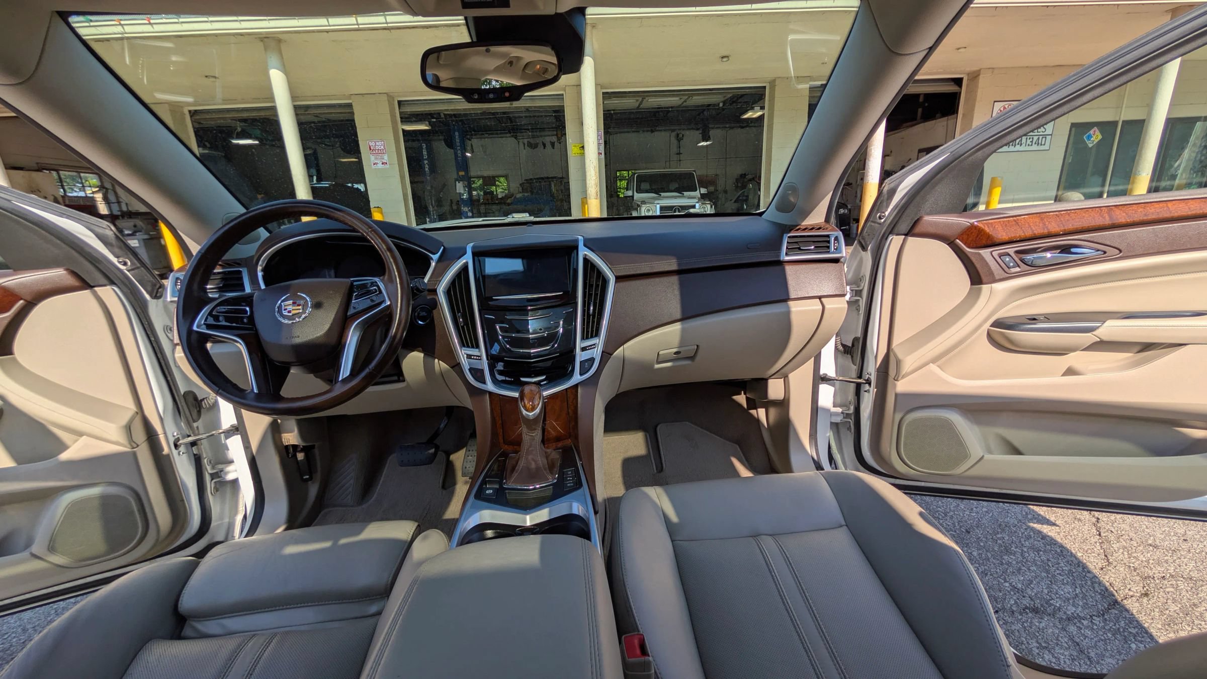 Used 2013 Cadillac SRX Premium w/ Driver Assist Package AWD/4WD image 16