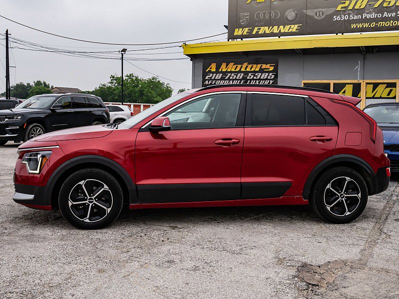 Used 2023 Kia Niro EX FWD image 8