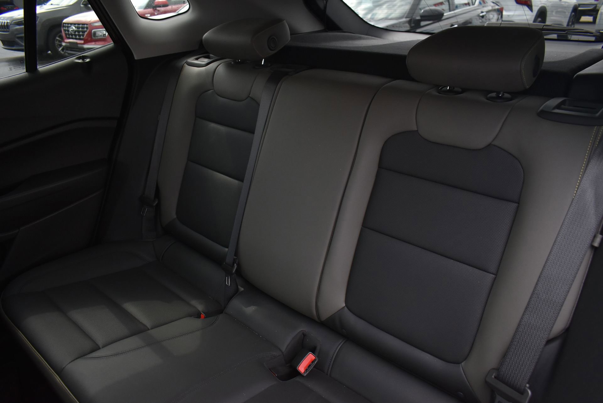 Used 2024 Chevrolet Trax ACTIV w/ Sunroof Package image 17