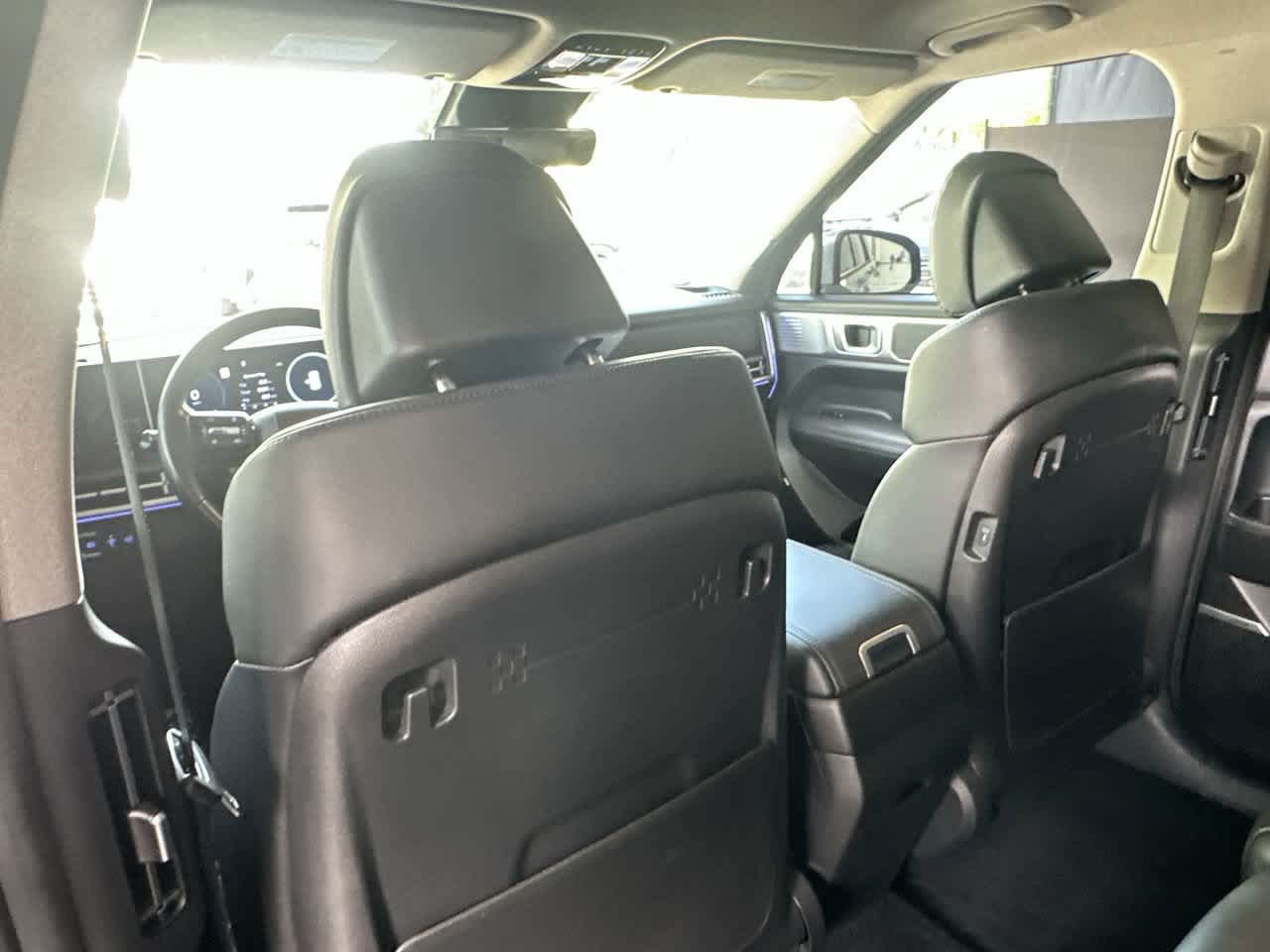 Used 2024 Hyundai Santa Fe Limited FWD image 23