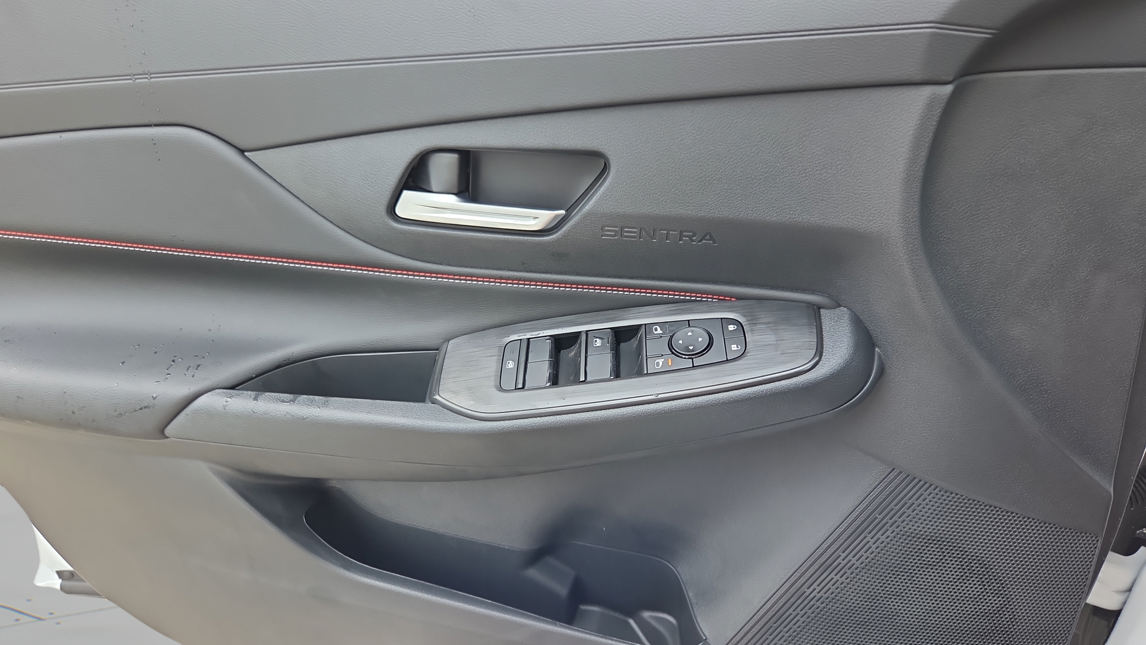 New 2027 Nissan Sentra SR w/ SR All Weather Package FWD image 28