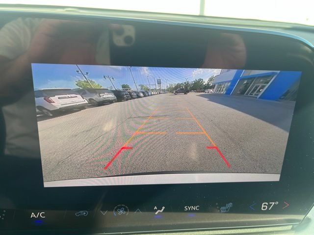 New 2027 Chevrolet Traverse LT w/ Sun and Wheel Package FWD image 33