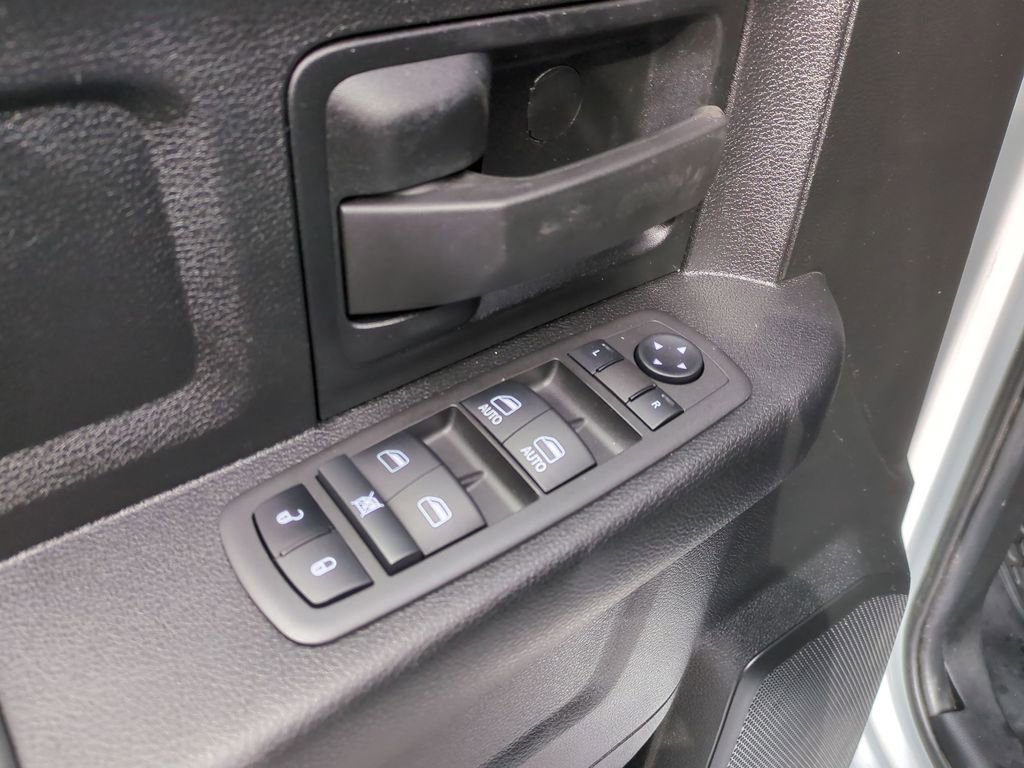 Used 2022 RAM 5500 Tradesman w/ Chrome Appearance Group image 15