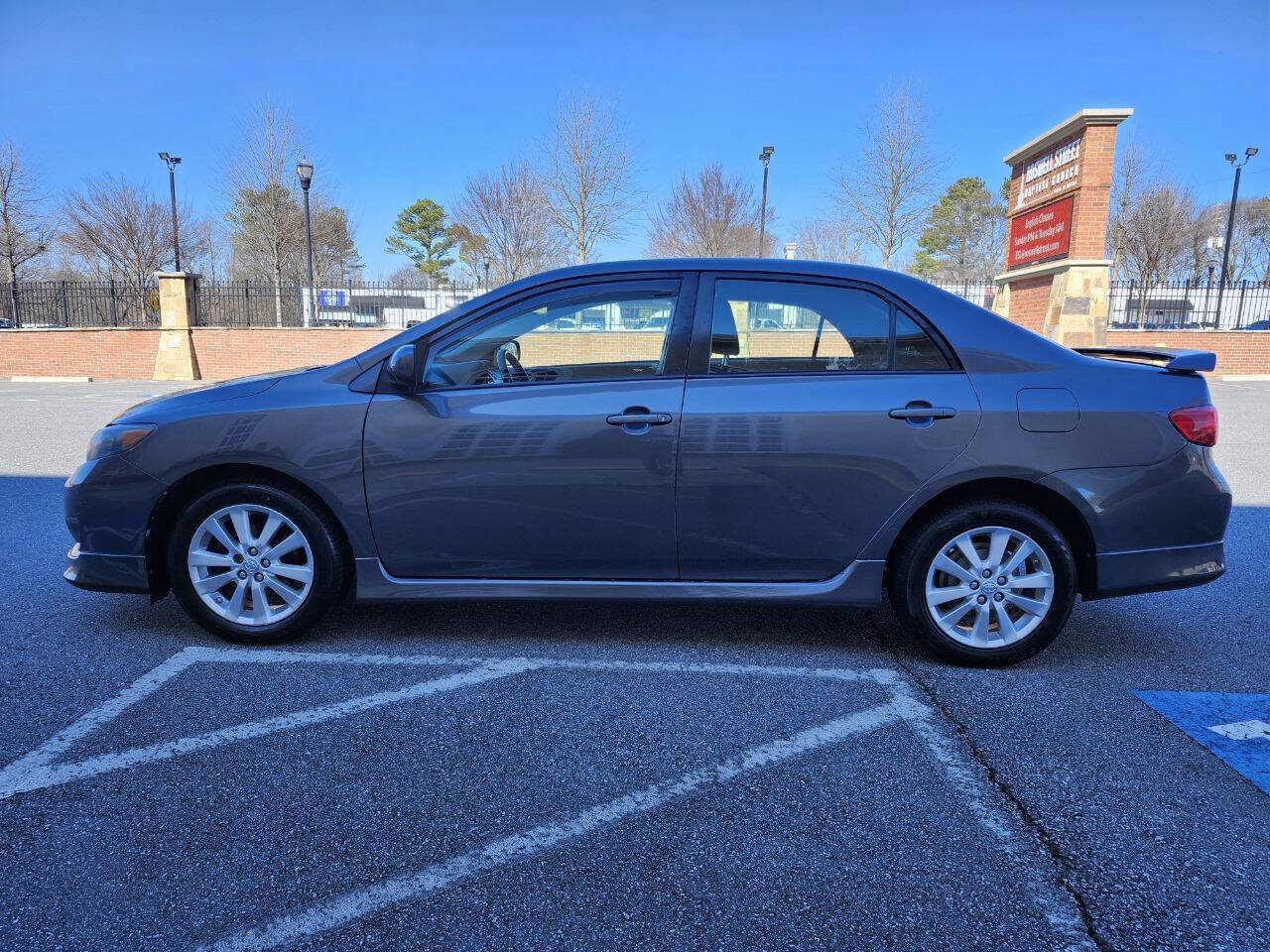 Used 2010 Toyota Corolla S image 15