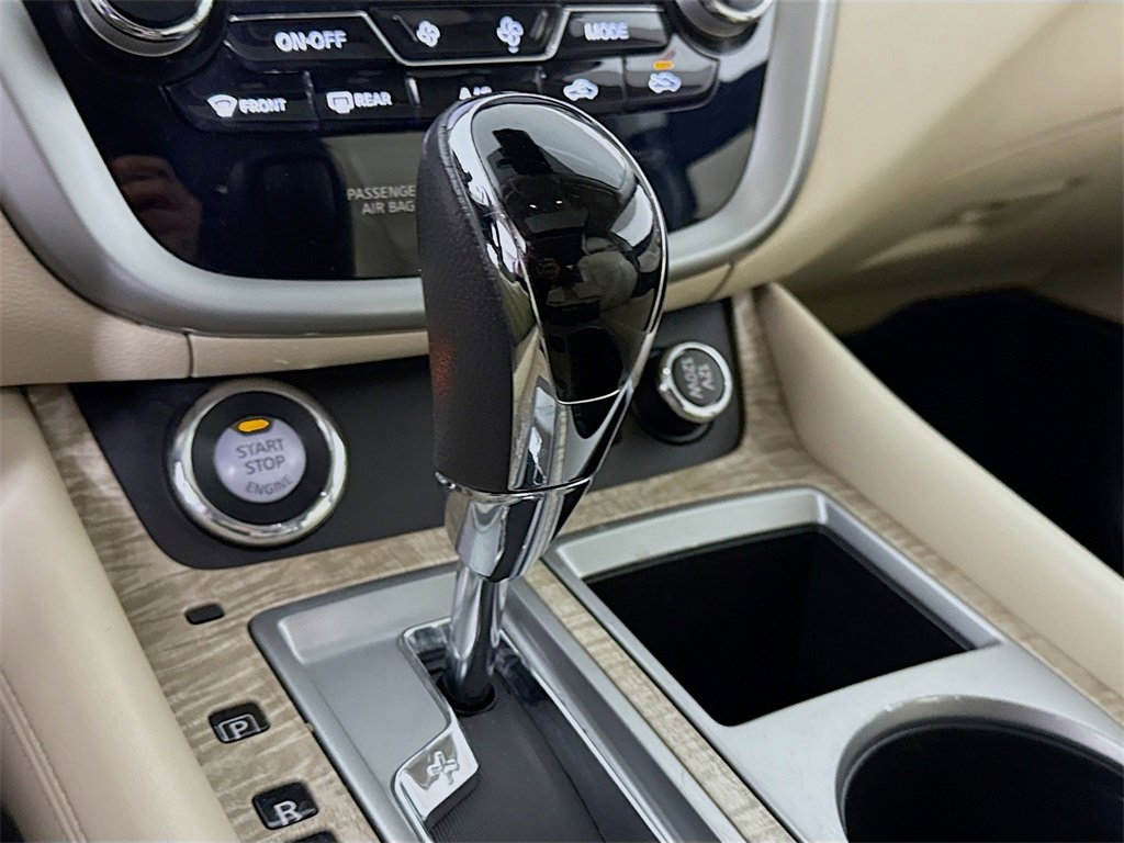 Used 2020 Nissan Murano SL w/ Moonroof Package image 10