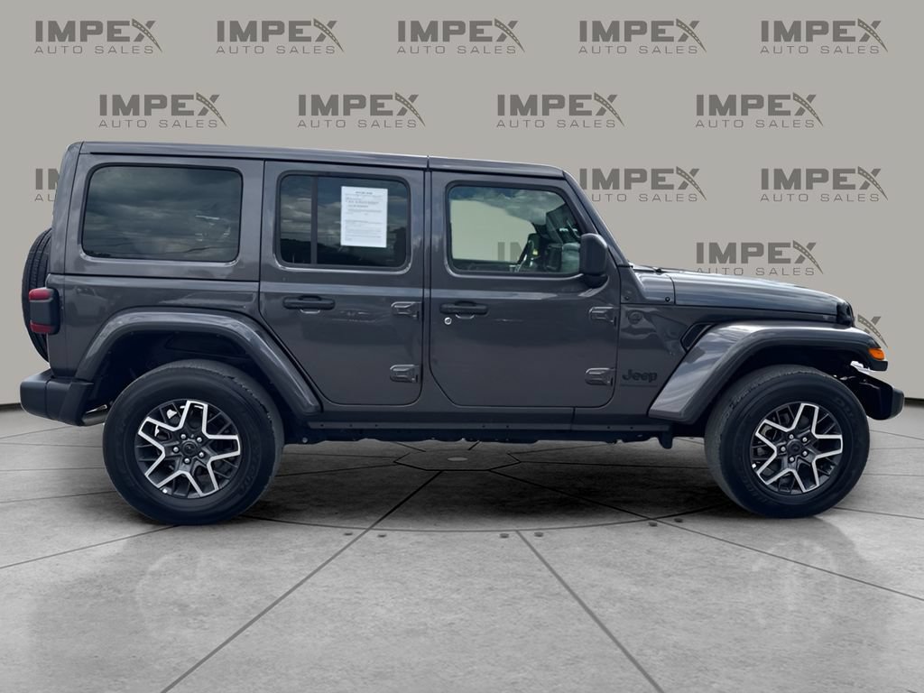 Used 2025 Jeep Wrangler Unlimited Sahara AWD/4WD image 6
