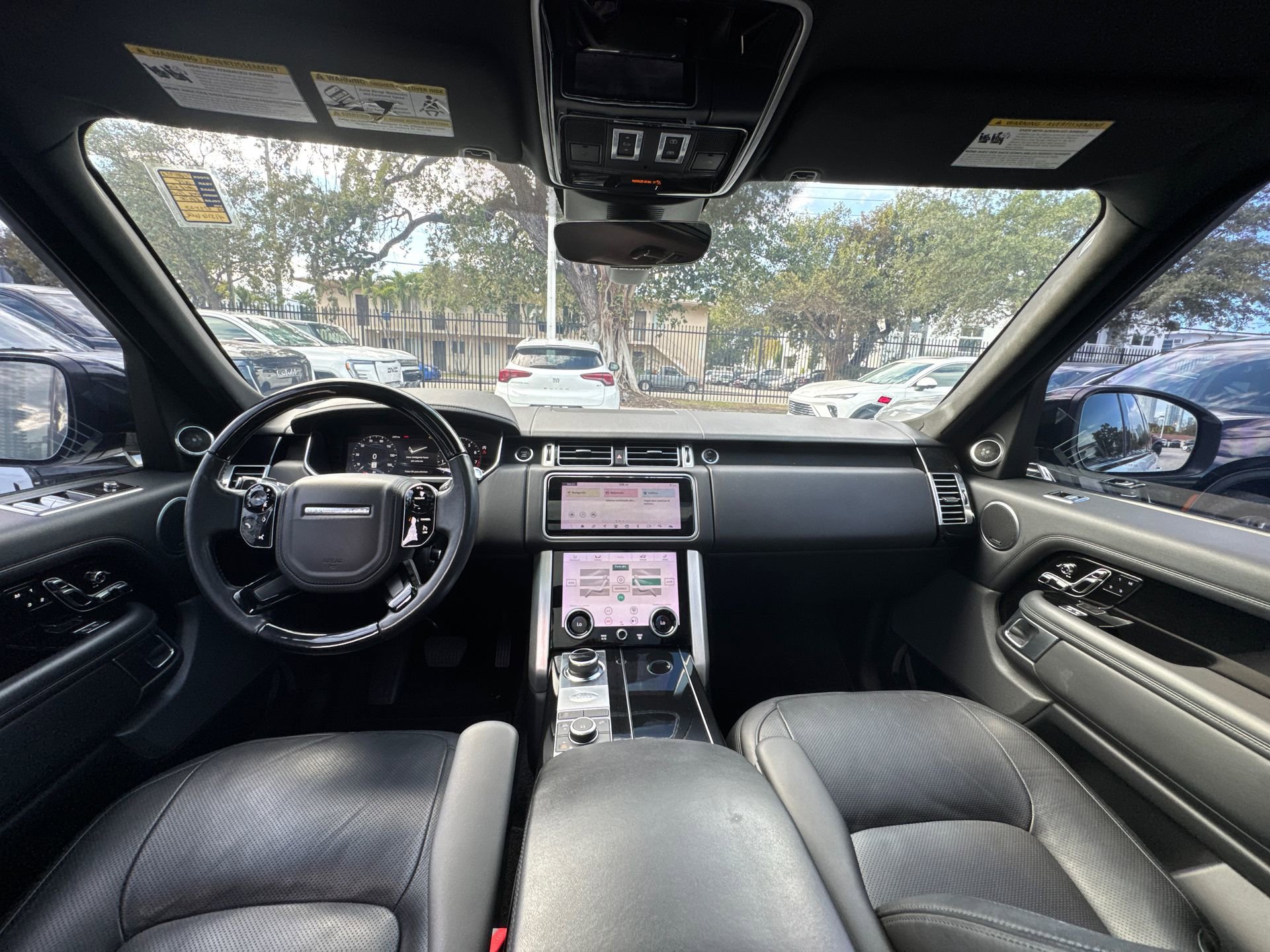 Used 2018 Land Rover Range Rover HSE image 26