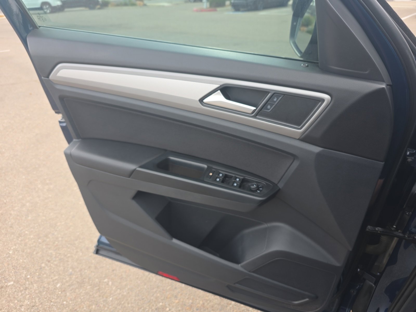 Used 2020 Volkswagen Atlas Cross Sport S FWD image 13