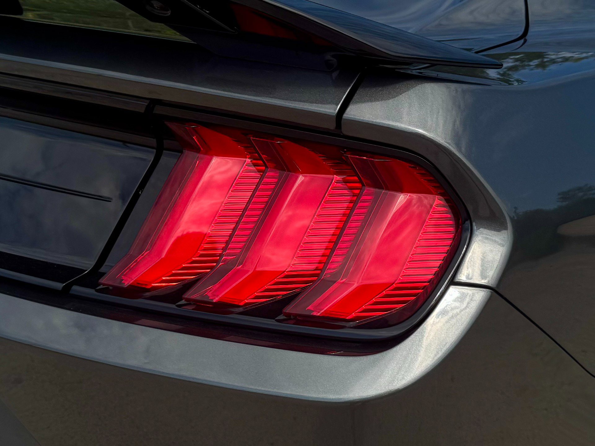 Used 2020 Ford Mustang Shelby GT500 w/ Technology Package image 73