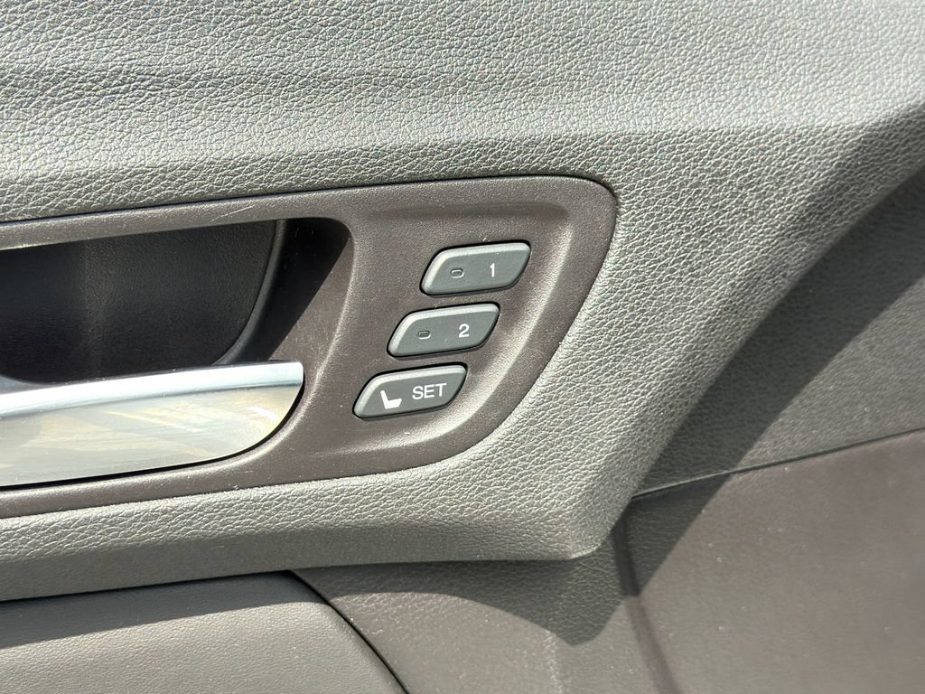 Used 2015 Acura TLX FWD image 27