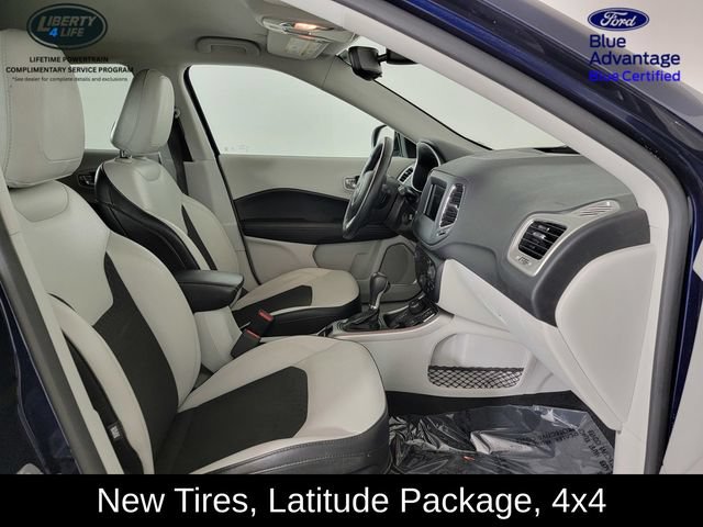 Used 2020 Jeep Compass Latitude w/ Cold Weather Group AWD/4WD image 17
