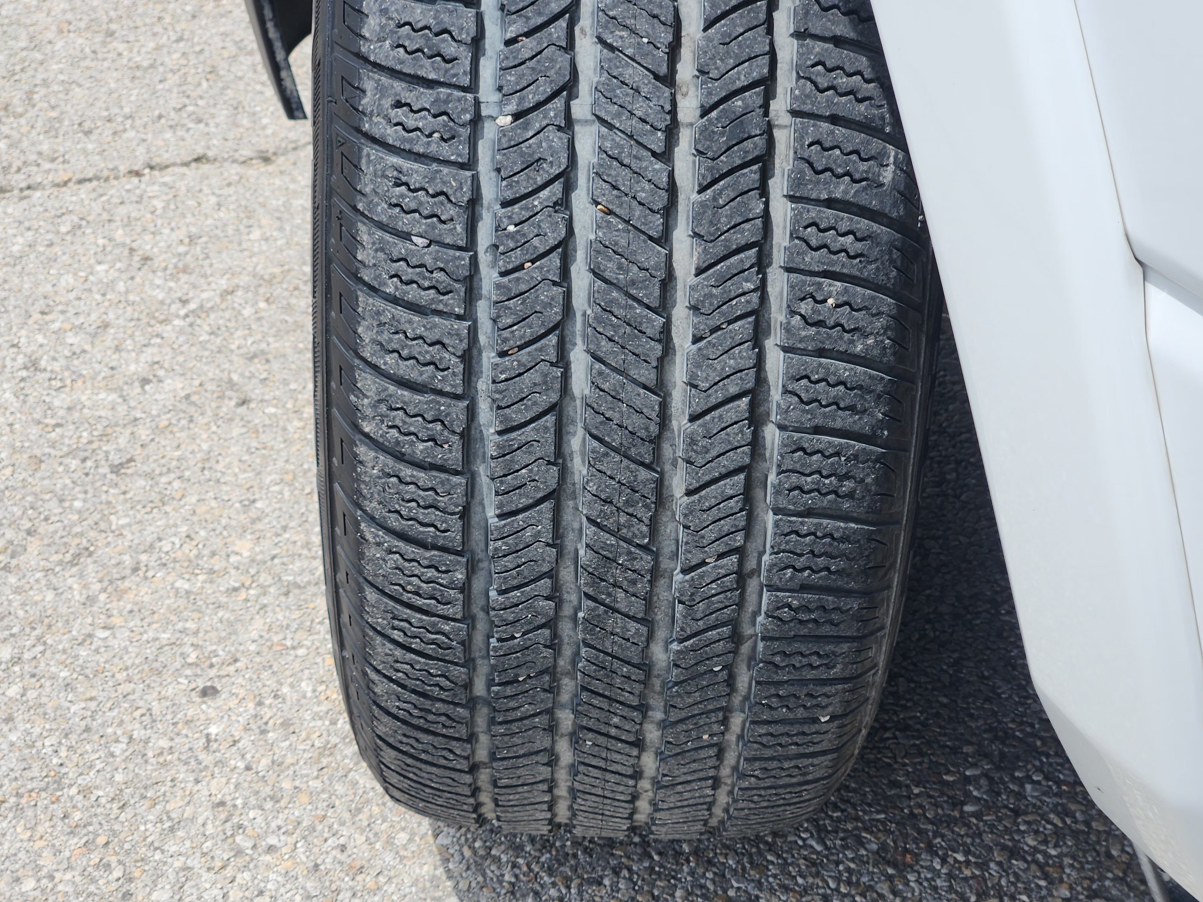 Used 2025 RAM 1500 Laramie AWD/4WD image 11