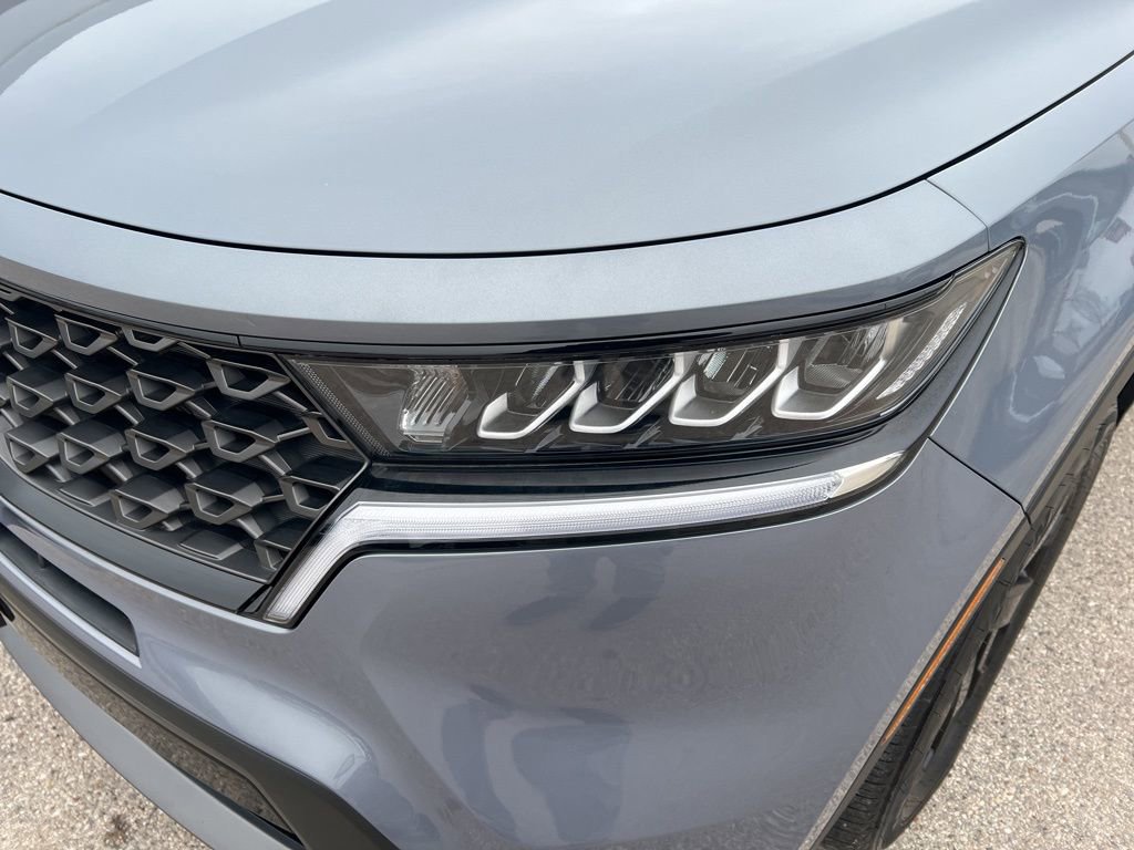 Certified 2023 Kia Sorento S image 27