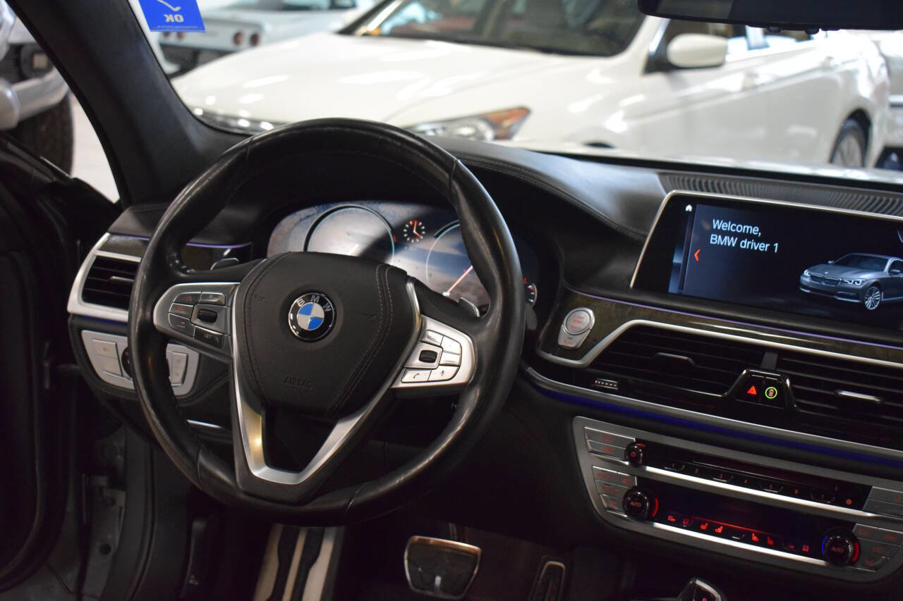 Used 2018 BMW 750i image 39