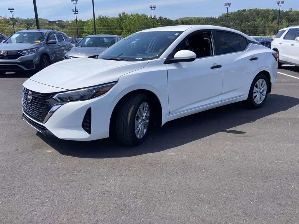 Used 2025 Nissan Sentra S image 7