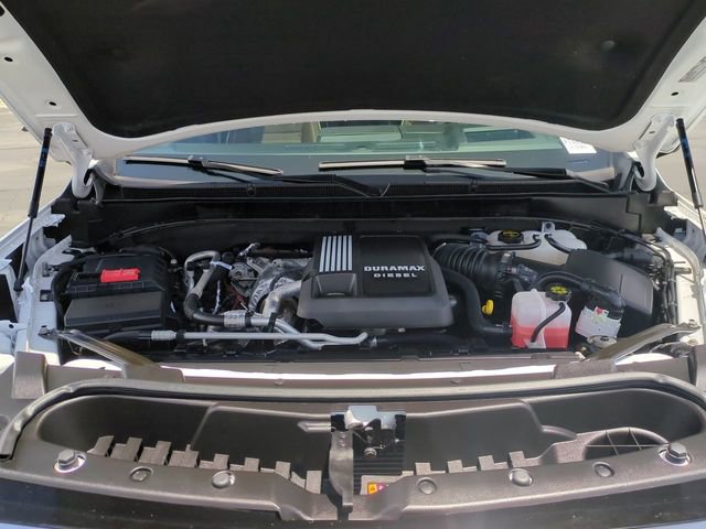 Certified 2025 GMC Yukon Denali Ultimate w/ LPO, Floor Liner Package AWD/4WD image 30