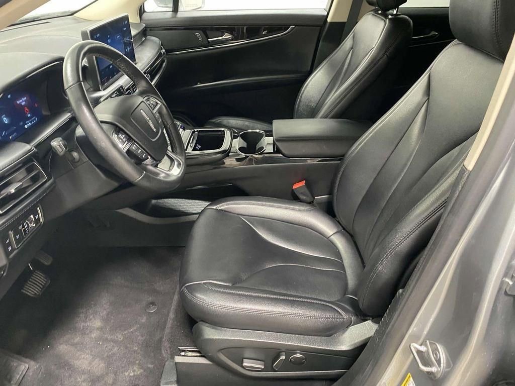 Used 2022 Lincoln Nautilus AWD image 10