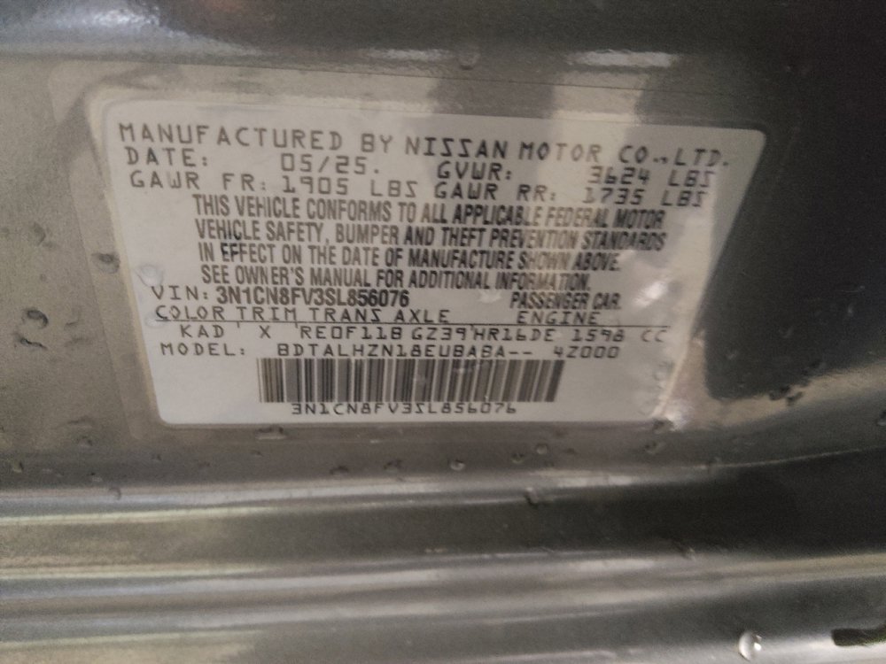 Used 2025 Nissan Versa SR w/ Trunk Package image 33