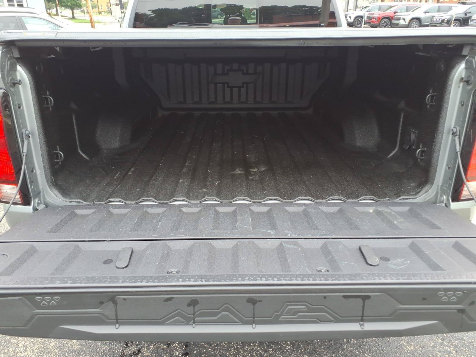 Used 2025 Chevrolet Colorado Z71 AWD/4WD image 18