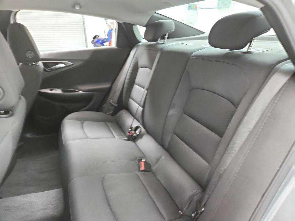 Used 2024 Chevrolet Malibu RS FWD image 23