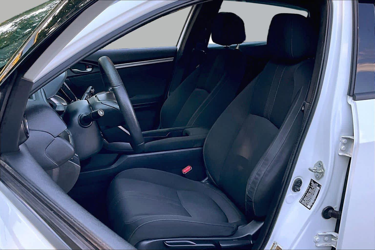 Used 2018 Honda Civic EX image 9