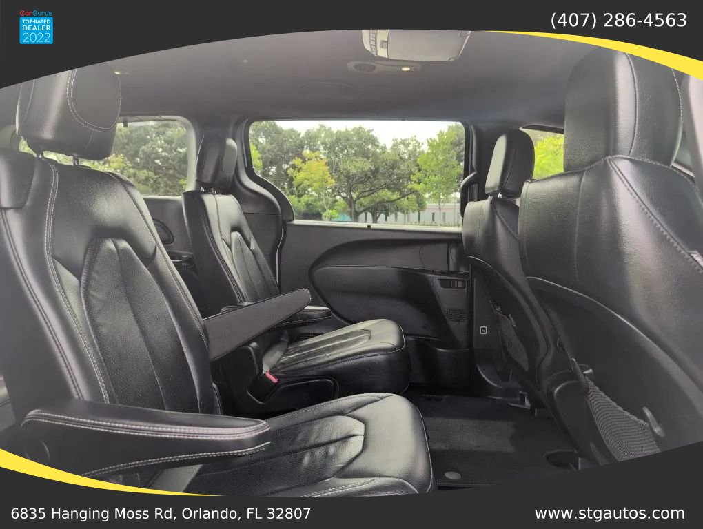 Used 2020 Chrysler Pacifica Touring-L w/ S Appearance Package FWD image 22