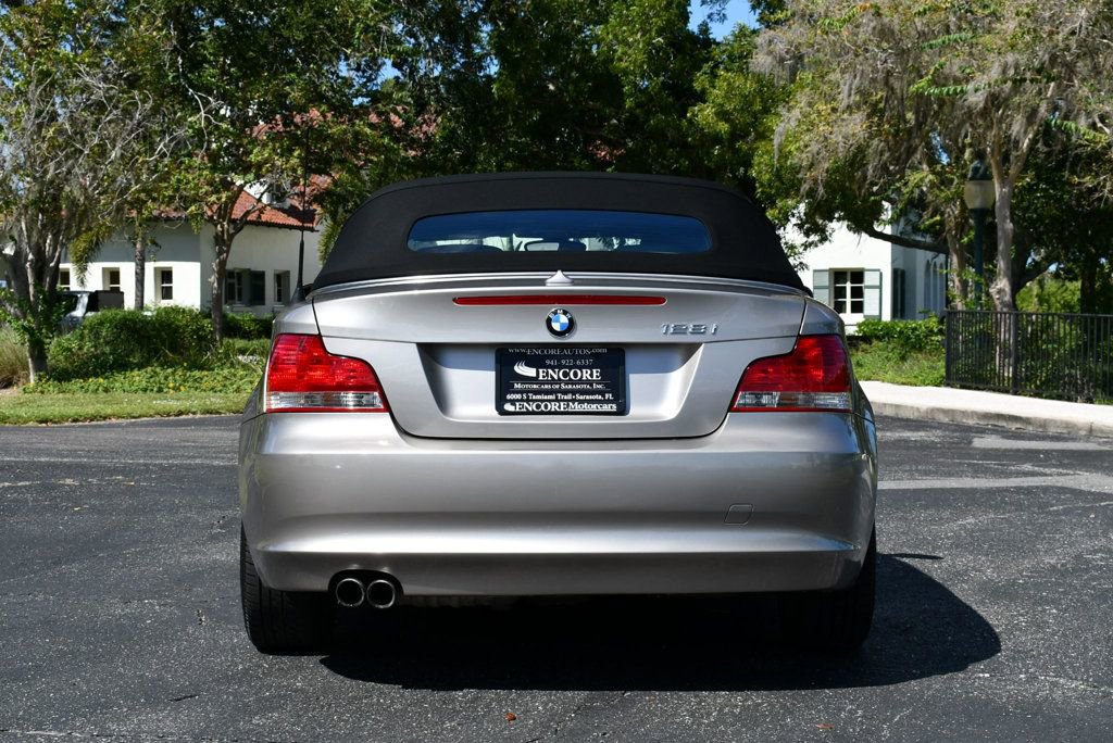 Used 2011 BMW 128i Convertible image 37
