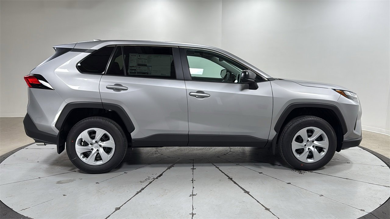 New 2025 Toyota RAV4 LE image 6