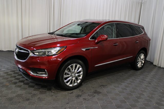 Used 2021 Buick Enclave Essence w/ Sound and Sites Package image 3