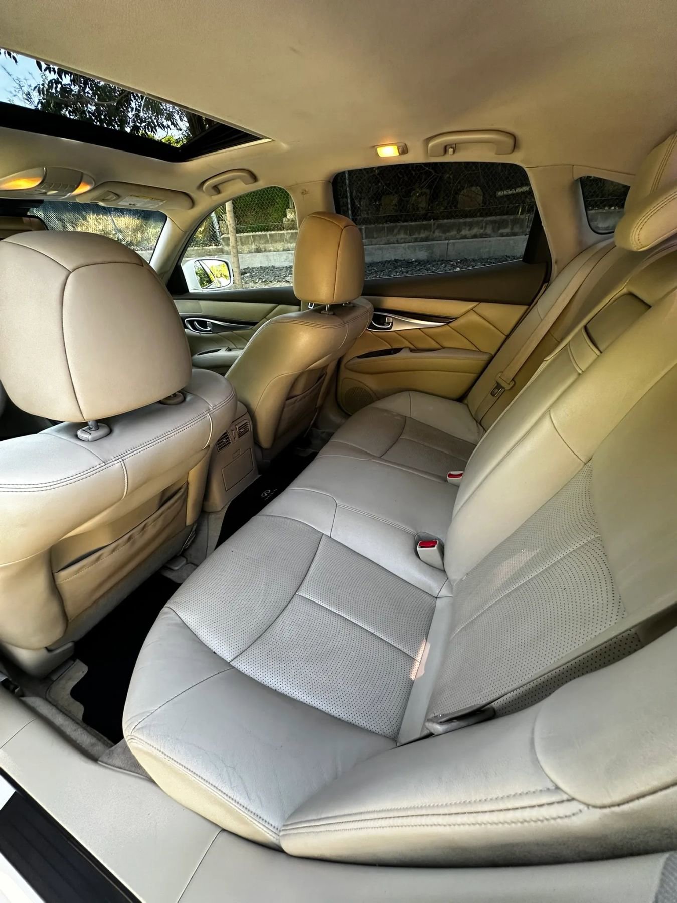 Used 2013 INFINITI M37 w/ Premium Pkg RWD image 23