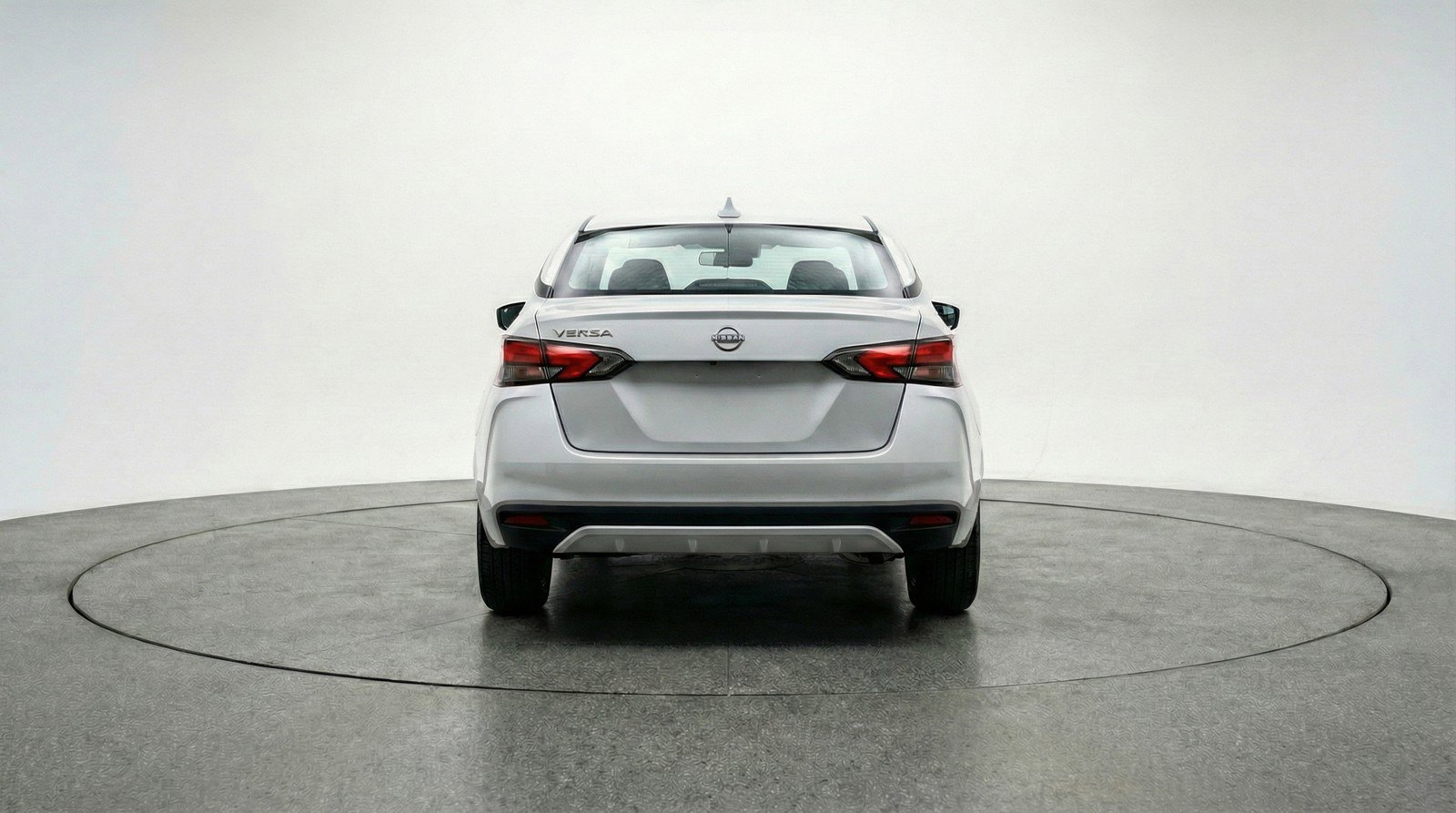 Used 2025 Nissan Versa SV image 7