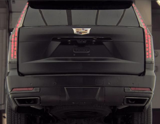 Certified 2025 Cadillac Escalade Sport w/ Touring Package AWD/4WD image 5