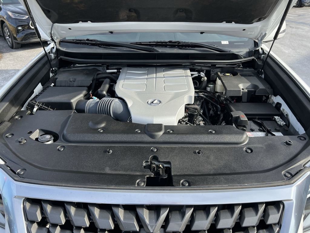 Used 2023 Lexus GX 460 Premium w/ Premium Package image 28