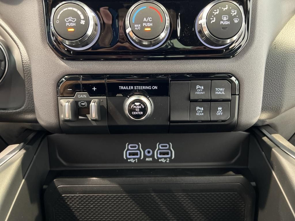 New 2025 RAM 1500 Big Horn image 29