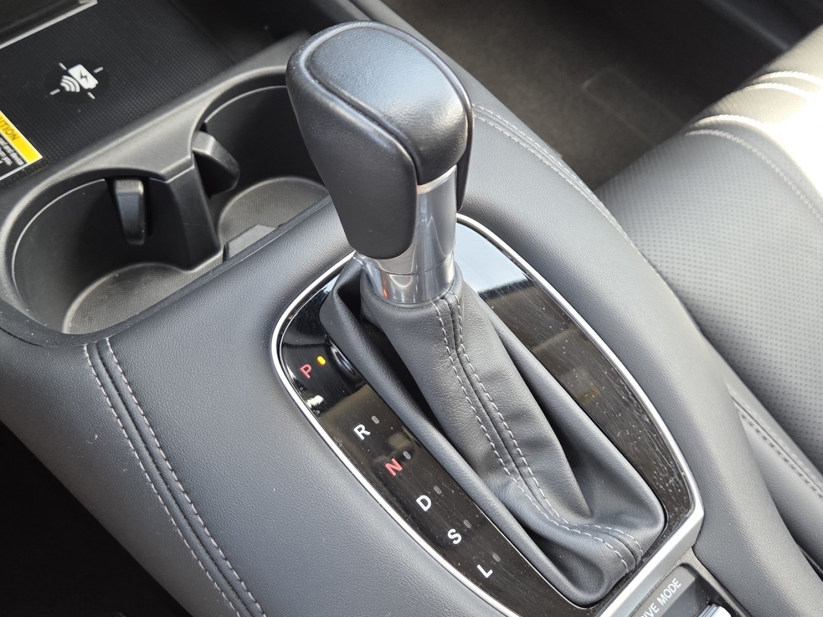 Used 2023 Honda HR-V EX-L image 31