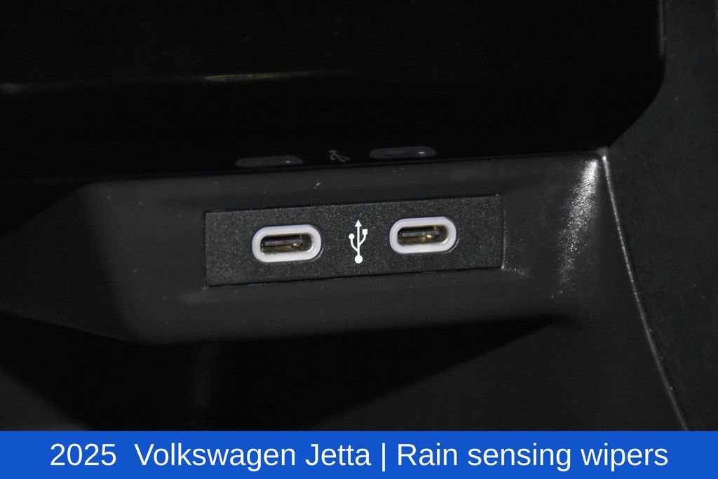 Used 2025 Volkswagen Jetta SE image 22