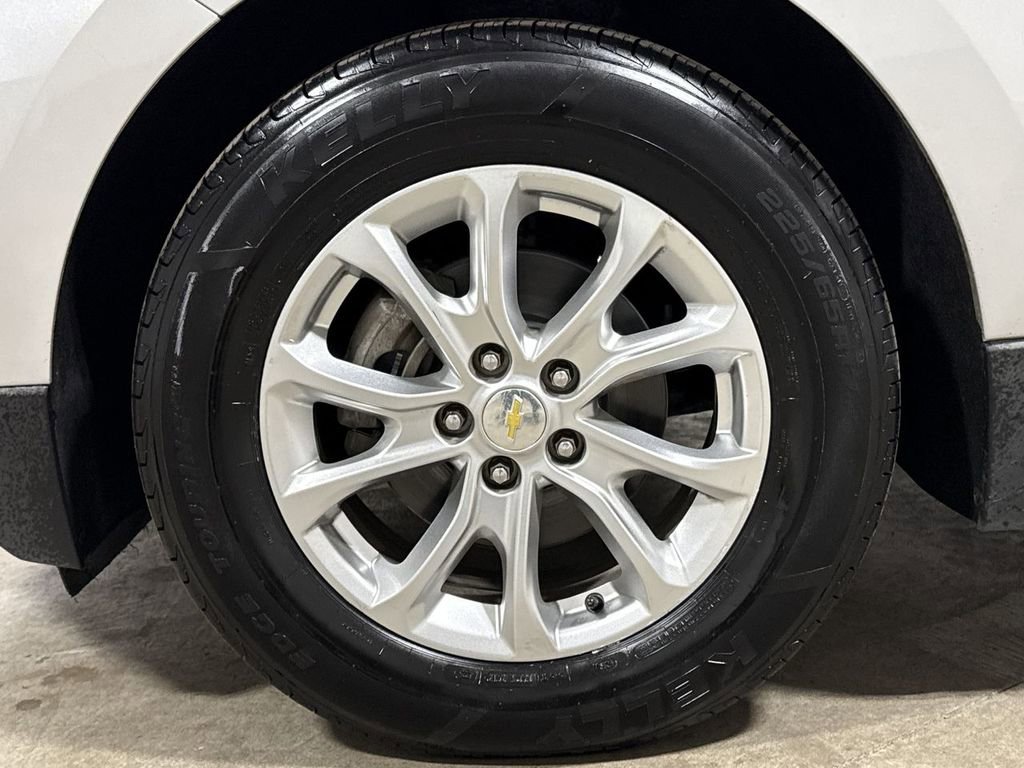 Used 2020 Chevrolet Equinox LS w/ LS Convenience Package image 26