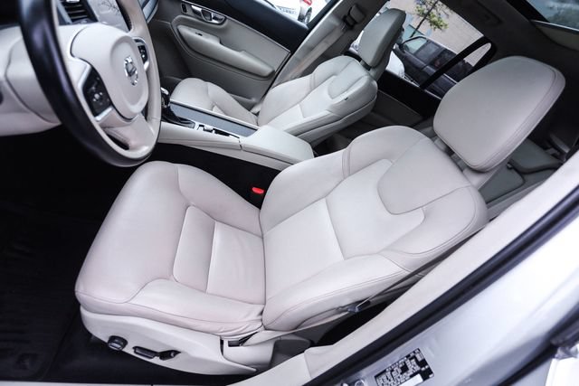 Used 2020 Volvo XC90 T6 Momentum w/ Protection Package Premier AWD/4WD image 46