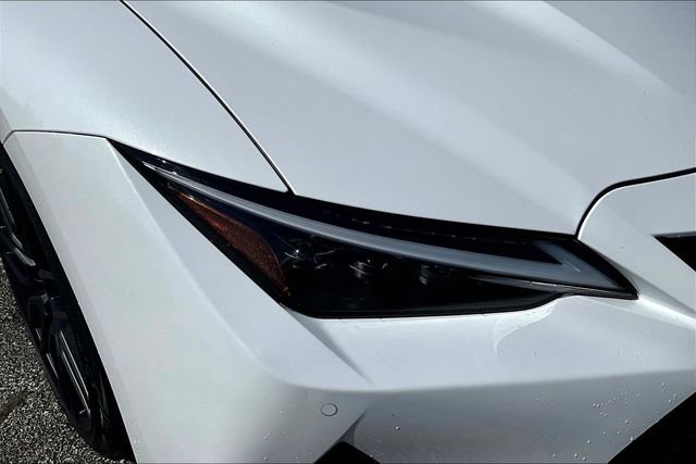 Used 2023 Lexus IS 500 image 31