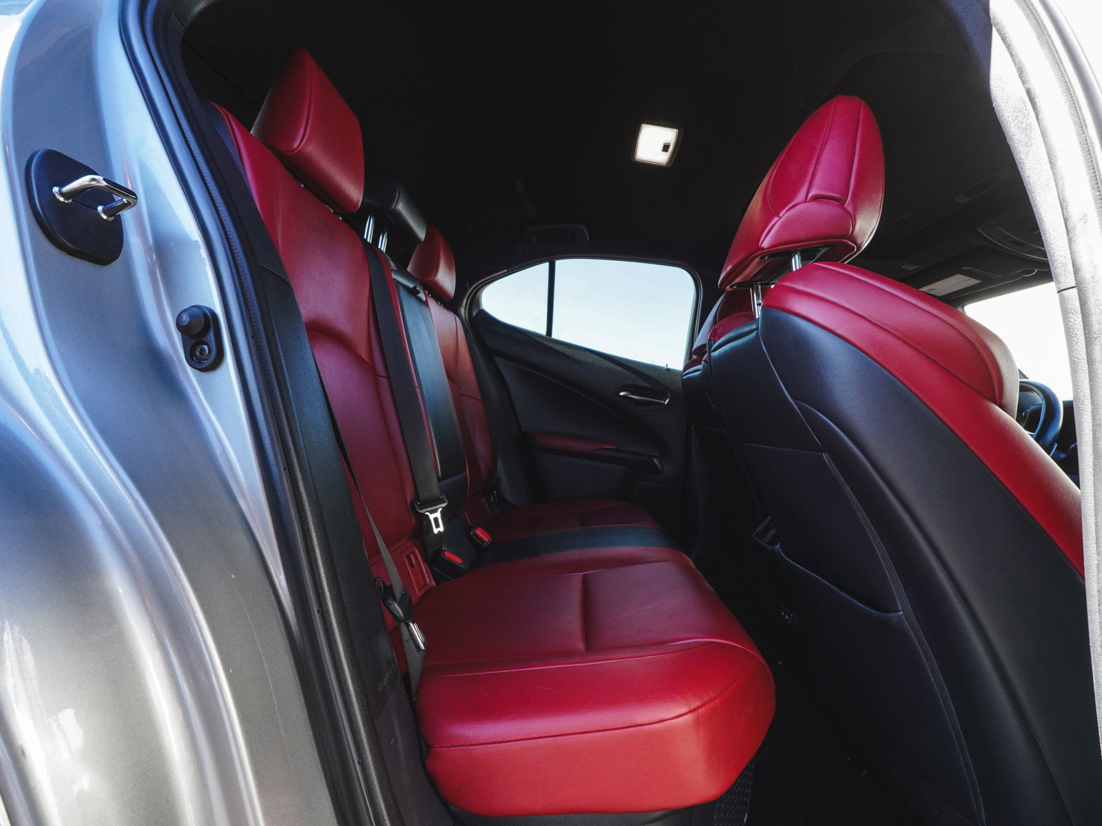 Used 2022 Lexus UX 250h F Sport image 29