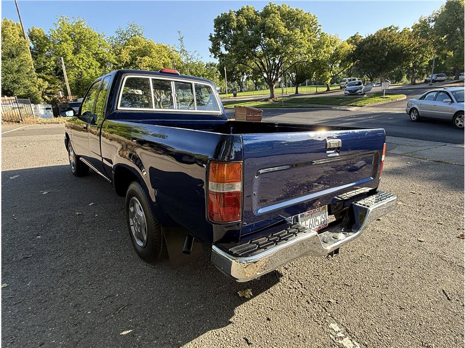 Used 1994 Toyota Pickup DX RWD image 5