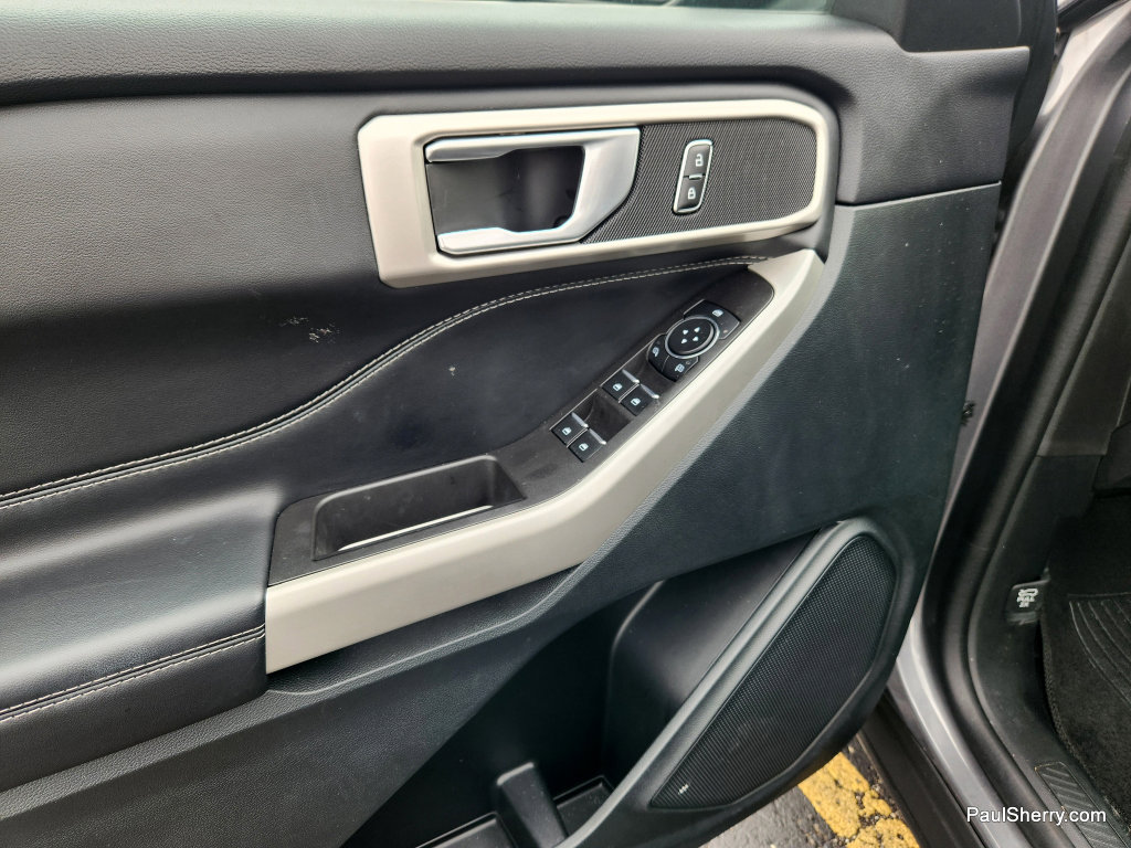 Used 2024 Ford Explorer XLT w/ Equipment Group 202A image 28