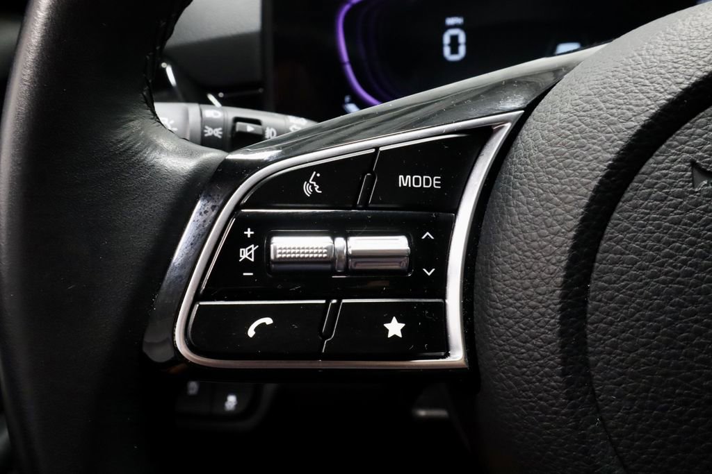 Used 2025 Kia Seltos S image 27